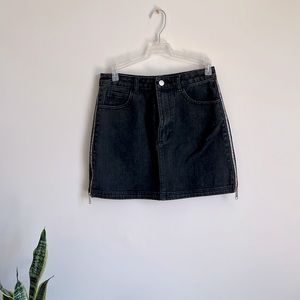 Rainbow Zipper Denim Skirt 🌈